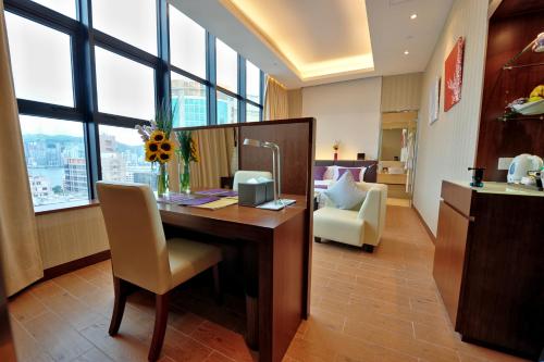 the bauhinia hotel tsim sha tsui
