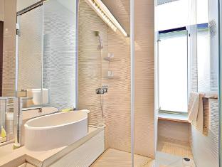 the bauhinia hotel tsim sha tsui