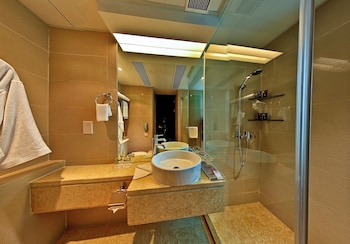 the bauhinia hotel tsim sha tsui