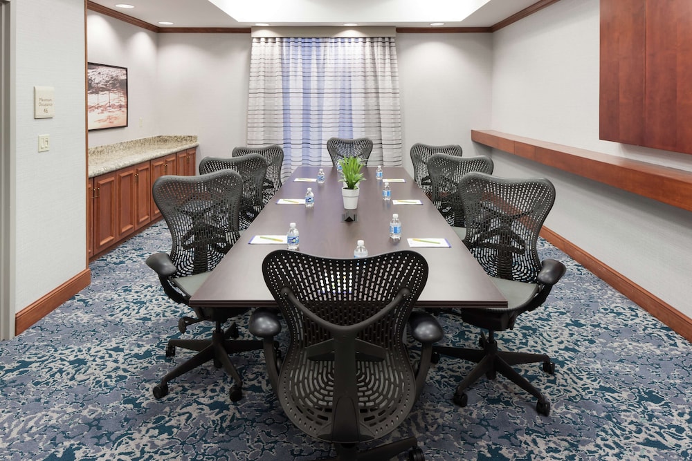 hilton garden inn naperville warrenville