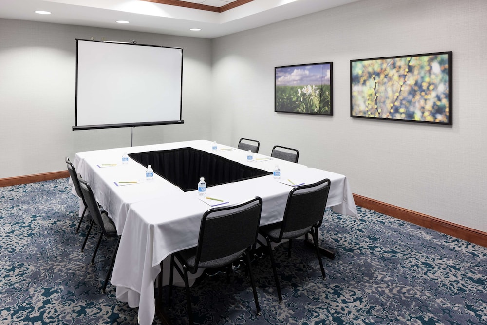 hilton garden inn naperville warrenville