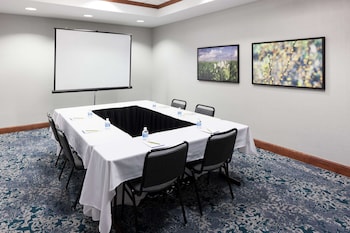 hilton garden inn naperville warrenville