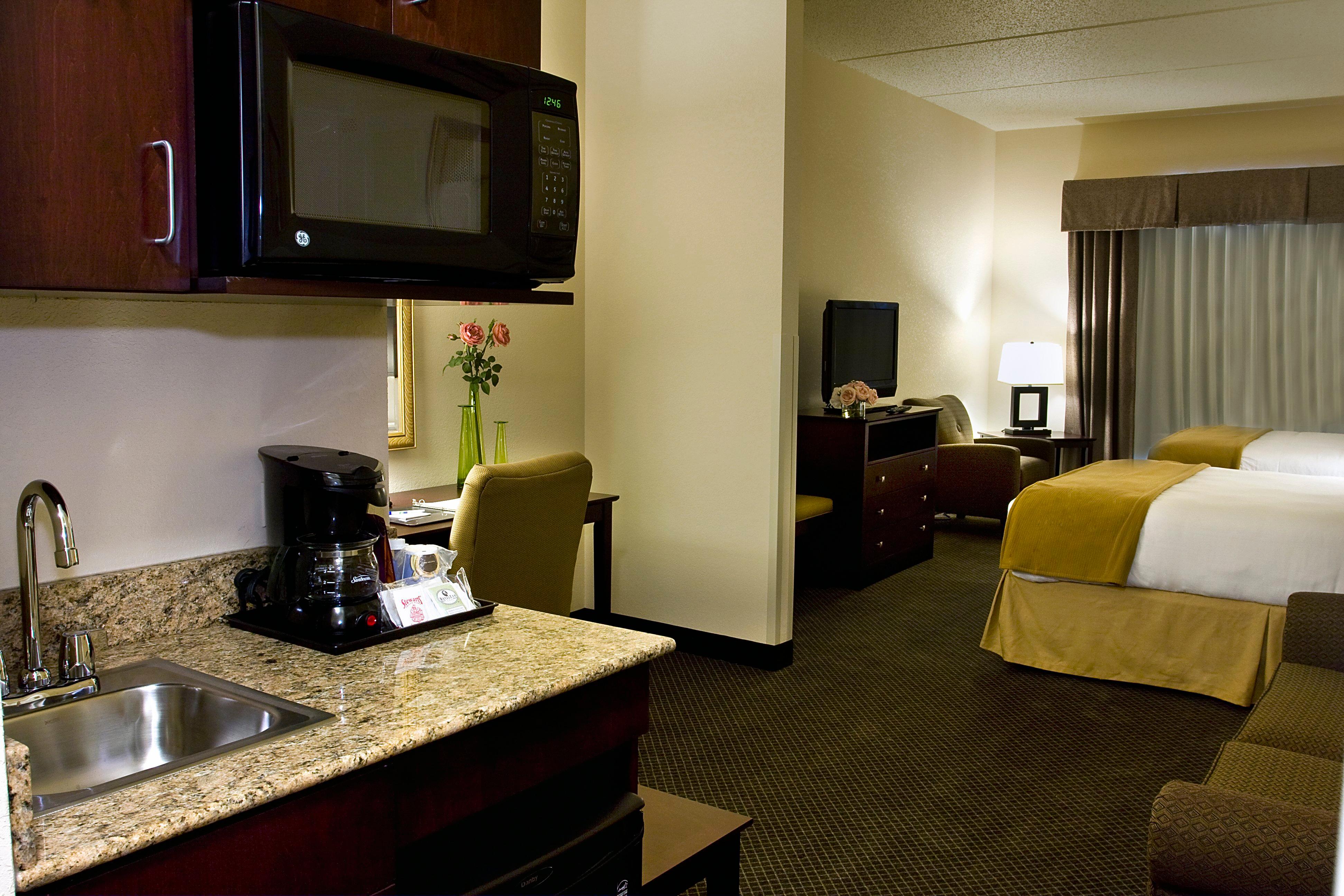holiday inn express and suites chicago west ohare airport area