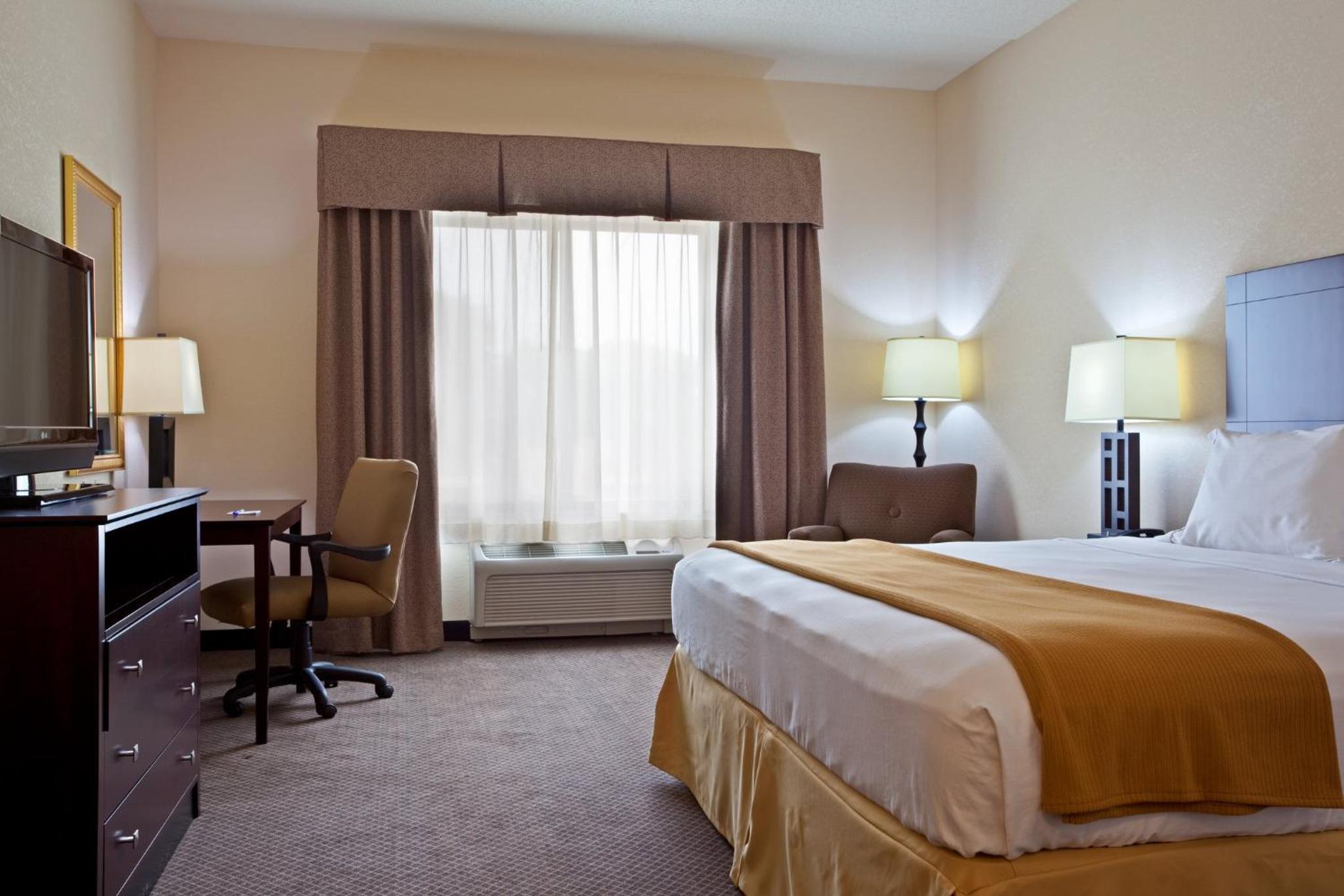 holiday inn express and suites chicago west ohare airport area