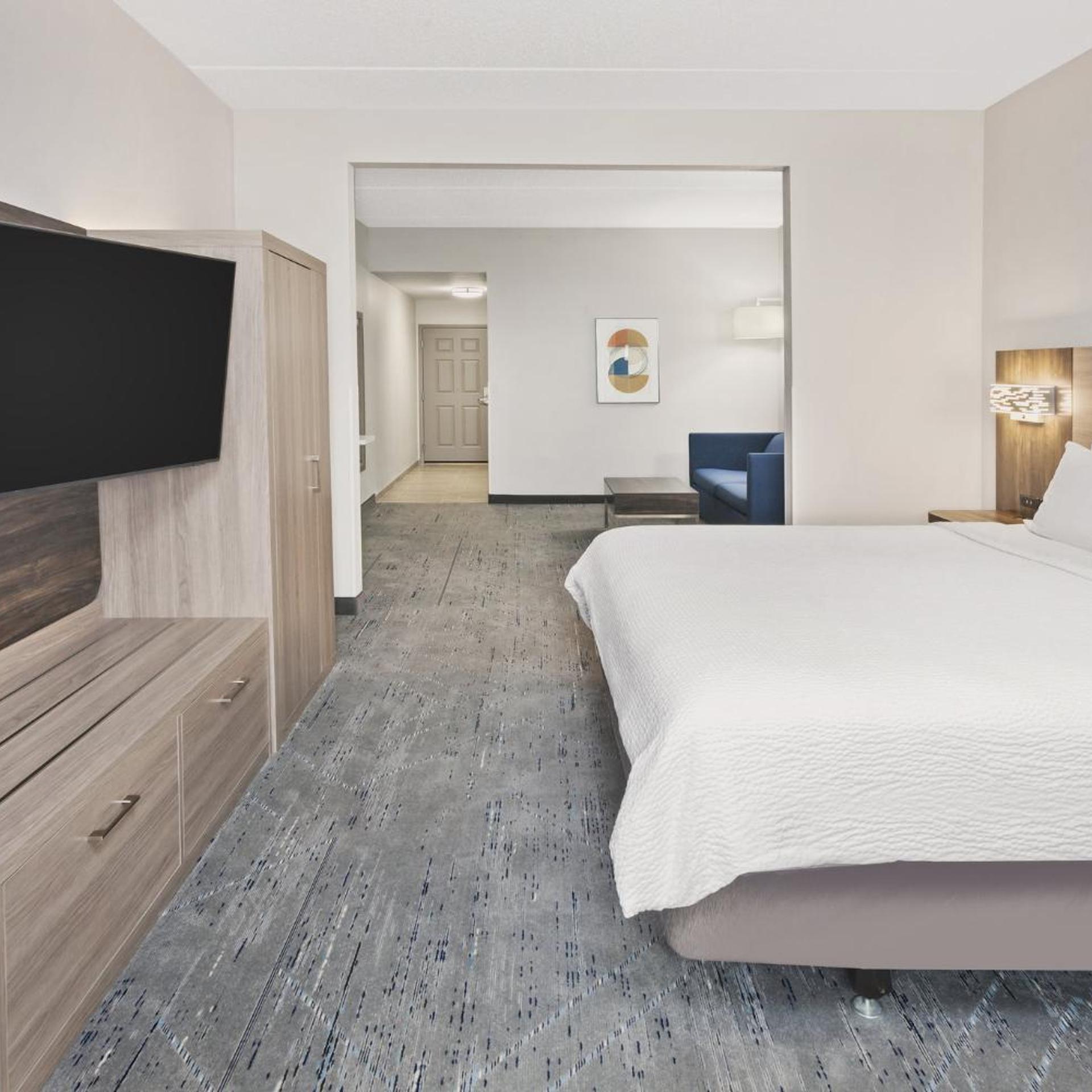 holiday inn express and suites chicago west ohare airport area
