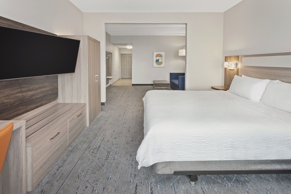 holiday inn express and suites chicago west ohare airport area