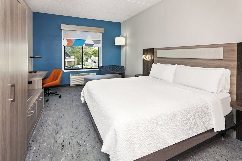 holiday inn express and suites chicago west ohare airport area
