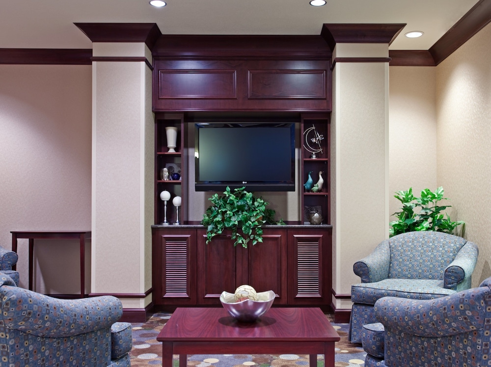 holiday inn express and suites chicago west ohare airport area