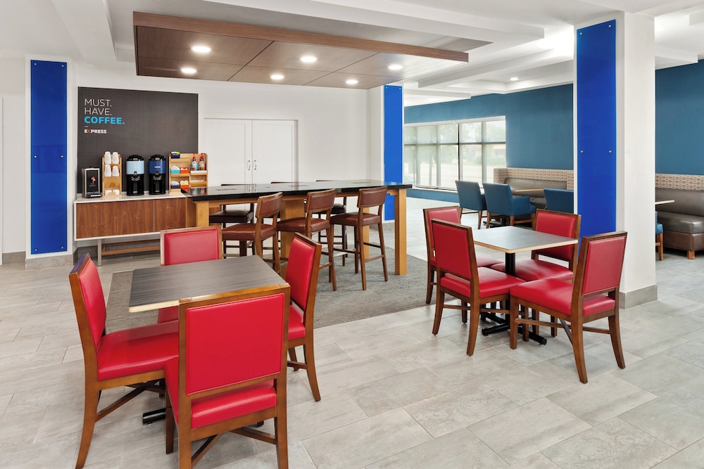 holiday inn express and suites chicago west ohare airport area