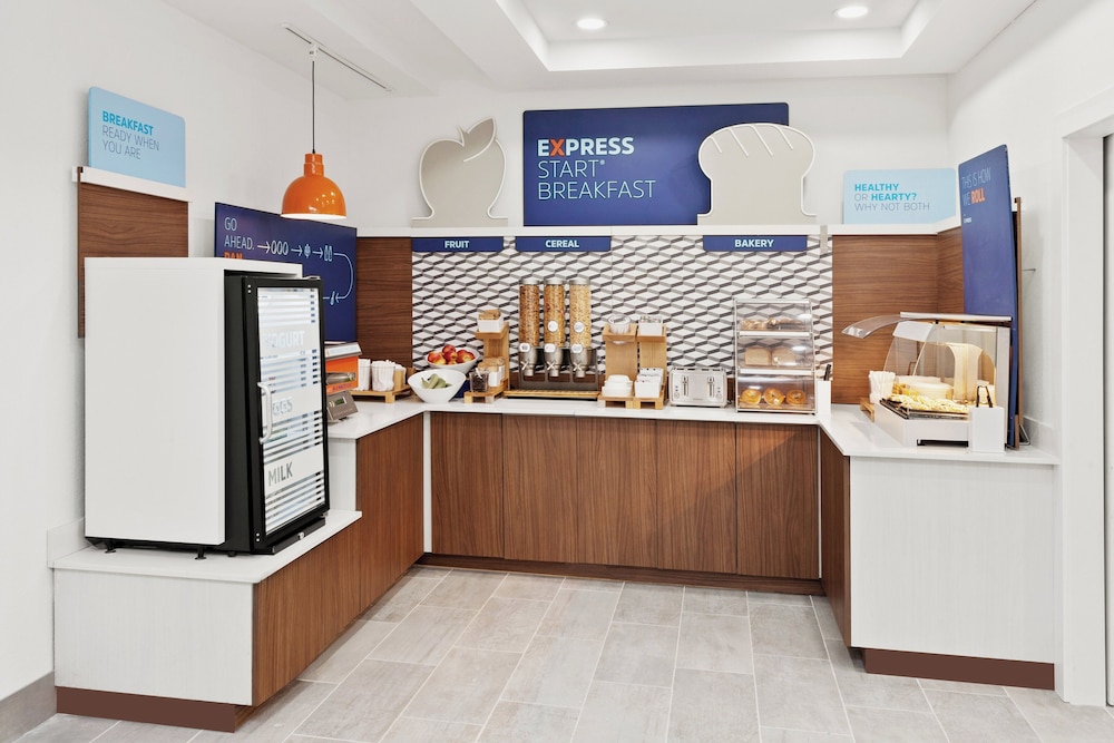 holiday inn express and suites chicago west ohare airport area