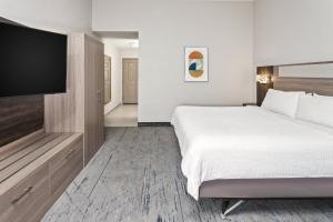 holiday inn express and suites chicago west ohare airport area