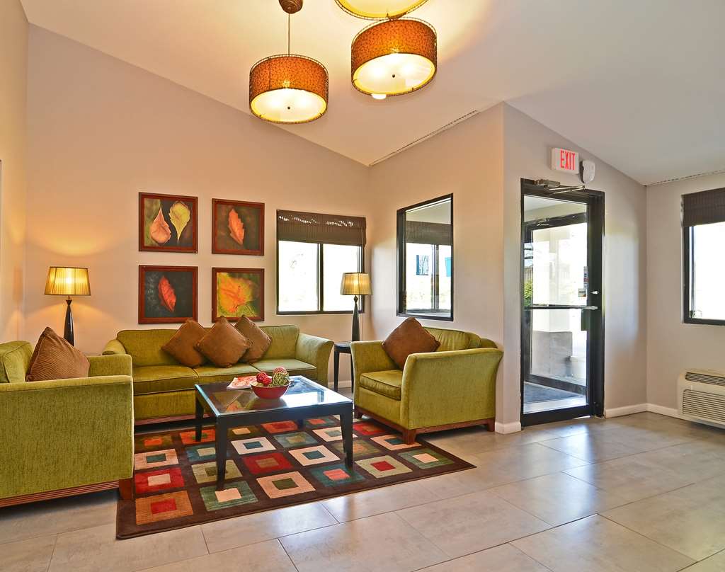 lexington inn and suites nw chicago elgin