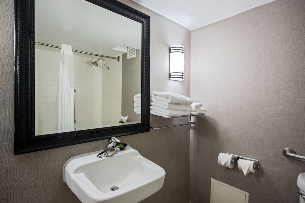 holiday inn express rolling meadows schaumburg area
