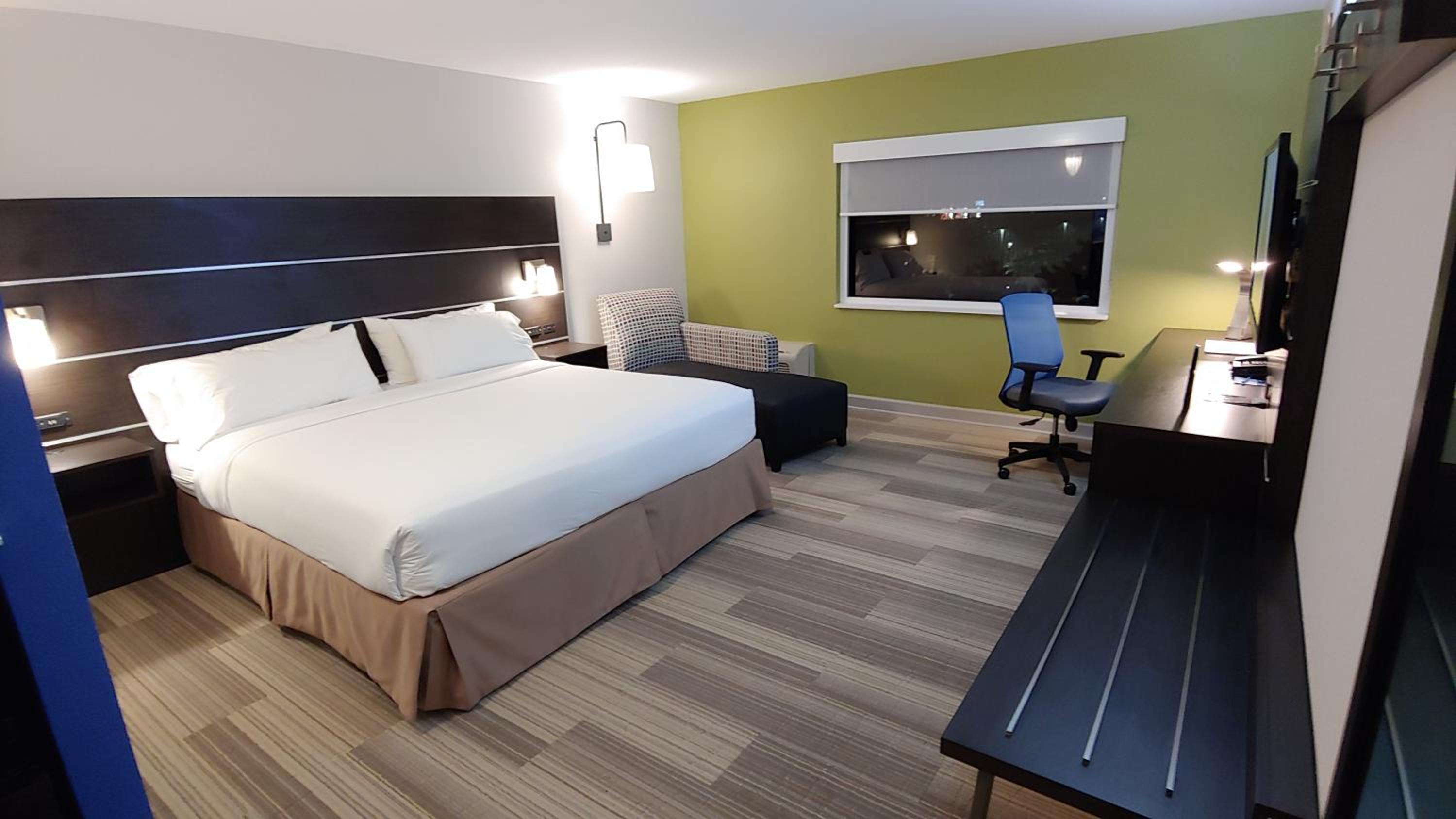 holiday inn express rolling meadows schaumburg area