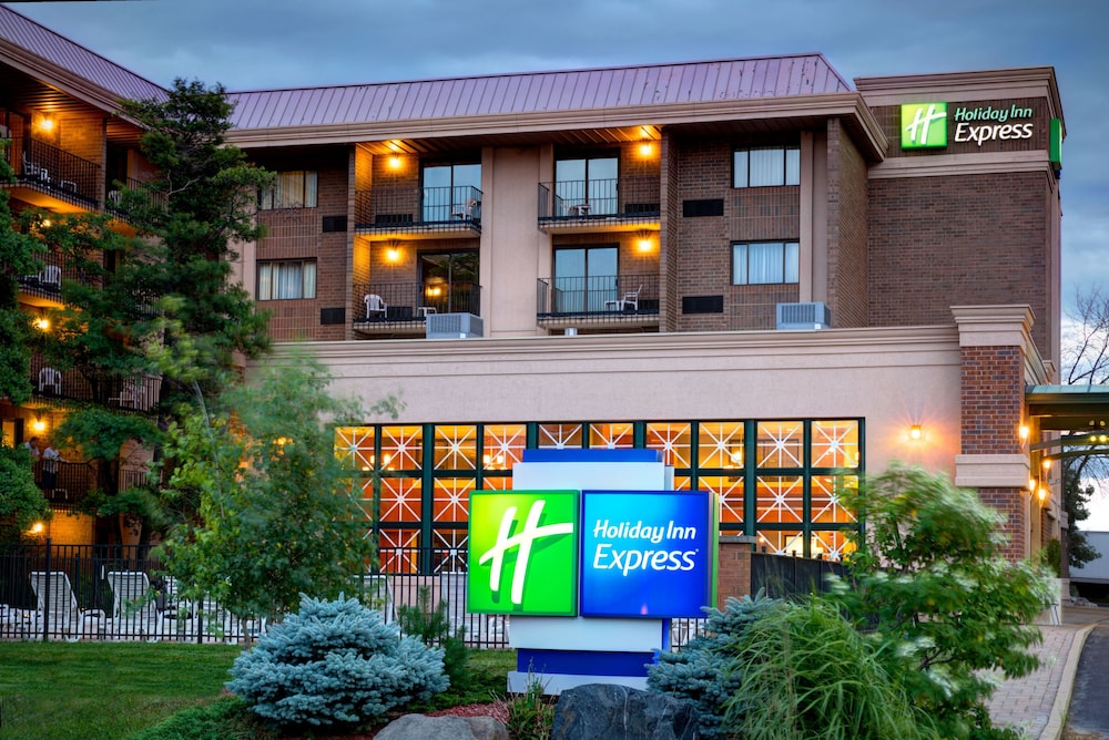 holiday inn express rolling meadows schaumburg area
