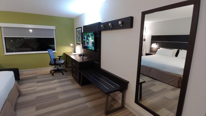 holiday inn express rolling meadows schaumburg area