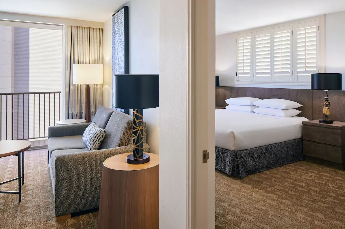 embassy suites by hilton waikiki beach walk