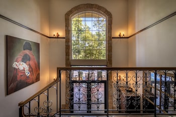 hotel pepper tree boutique kitchen studios anaheim