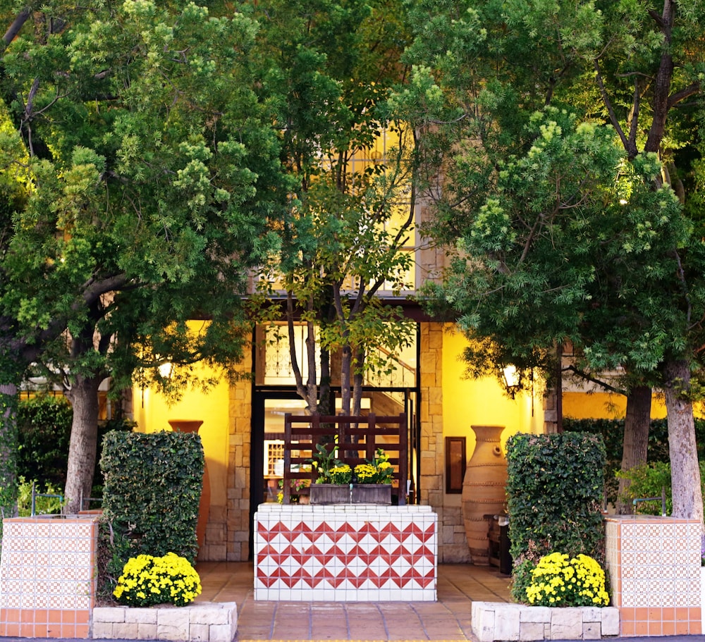 hotel pepper tree boutique kitchen studios anaheim