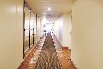 hotel pepper tree boutique kitchen studios anaheim