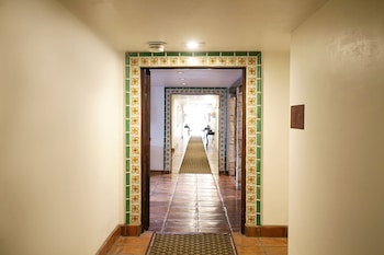 hotel pepper tree boutique kitchen studios anaheim