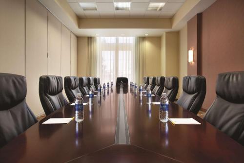 hyatt place riverside downtown