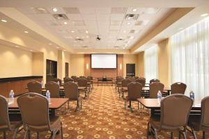 hyatt place riverside downtown