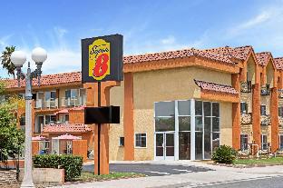 Super 8 By Wyndham Cypress Buena Park Area,Cypress>>Cerritos,3 star