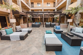 Best Western Plus Manhattan Beach Hotel,Hawthorne>>Del Aire,3 star