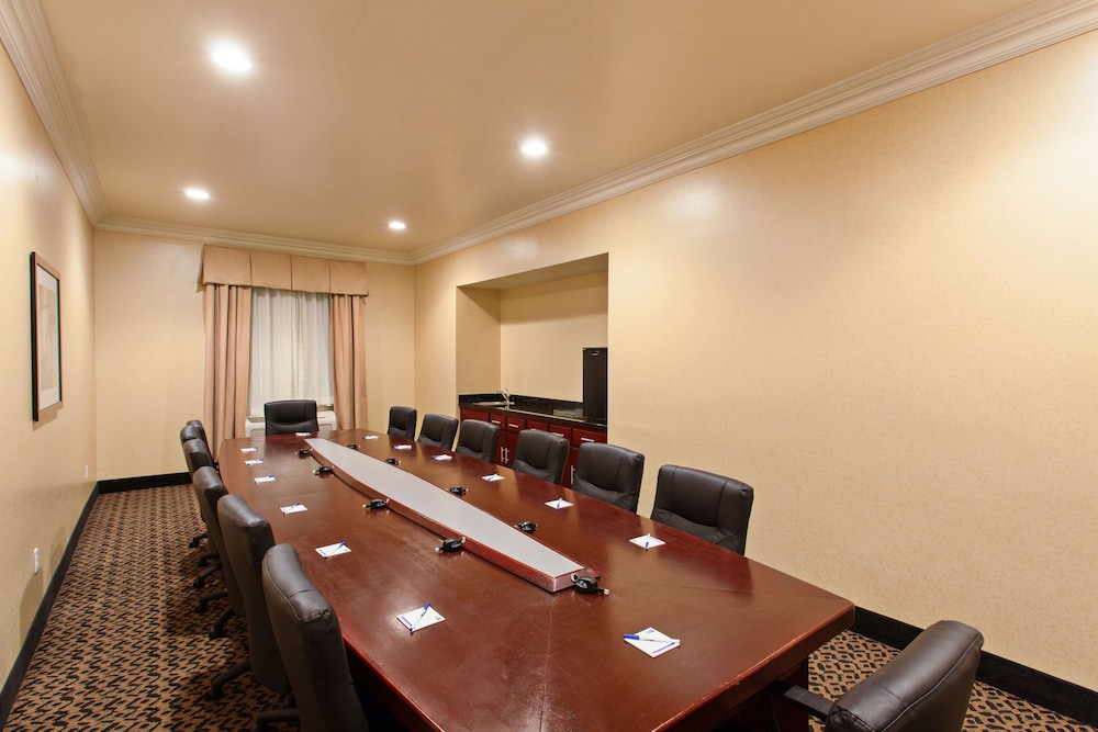 holiday inn express los angeles airport hawthorne by ihg