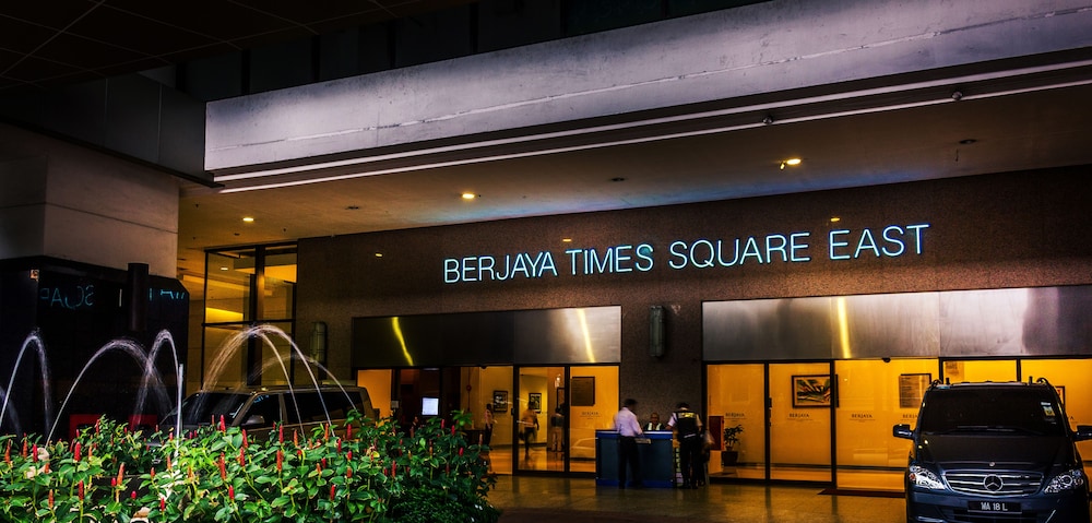 rainbow suites at times square
