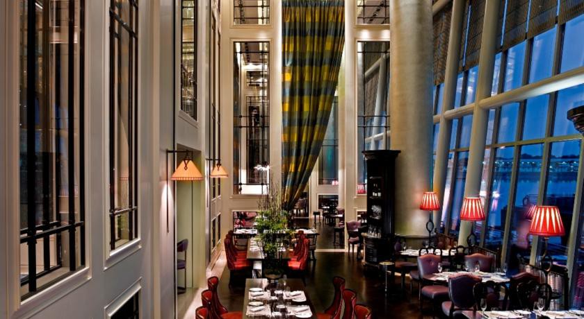 the fullerton bay hotel