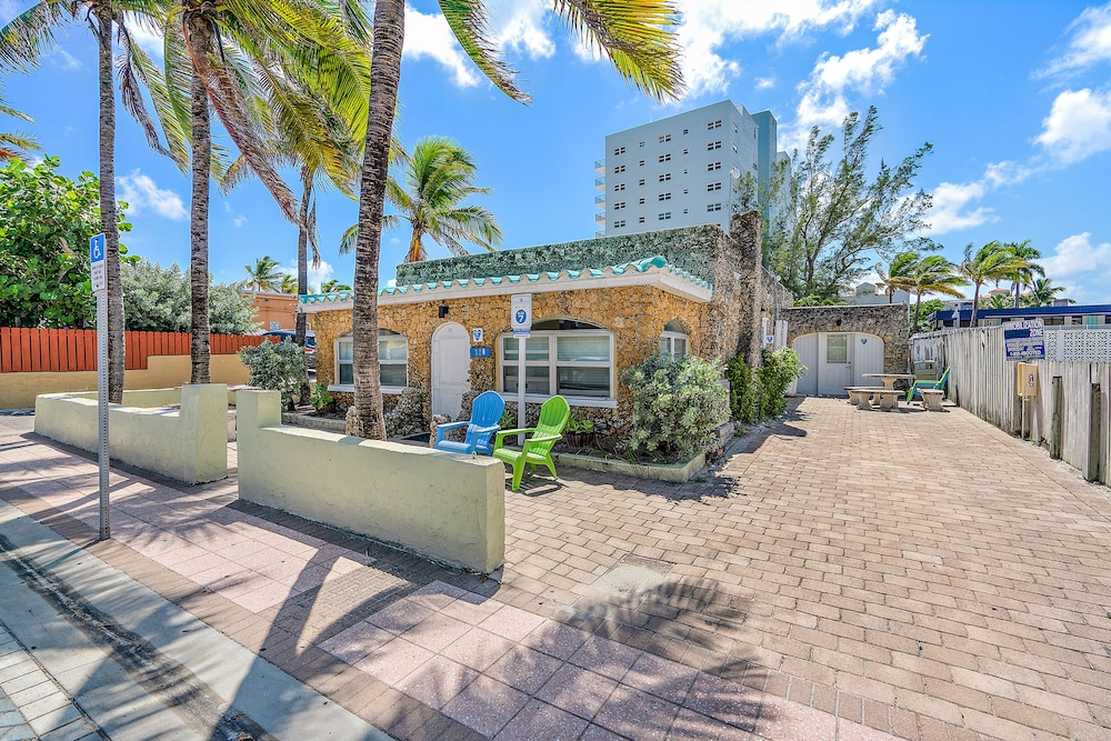 hollywood beachside boutique suites