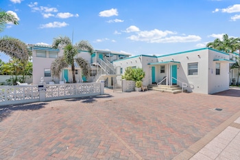 hollywood beachside boutique suites