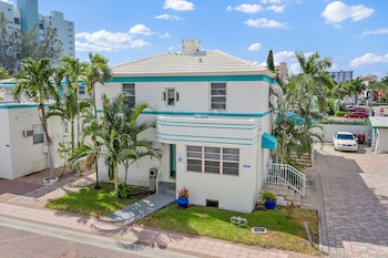 hollywood beachside boutique suites