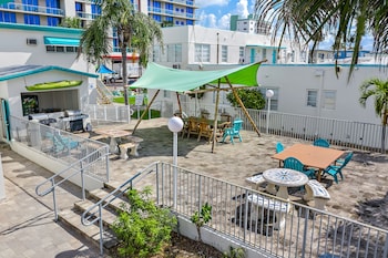 hollywood beachside boutique suites