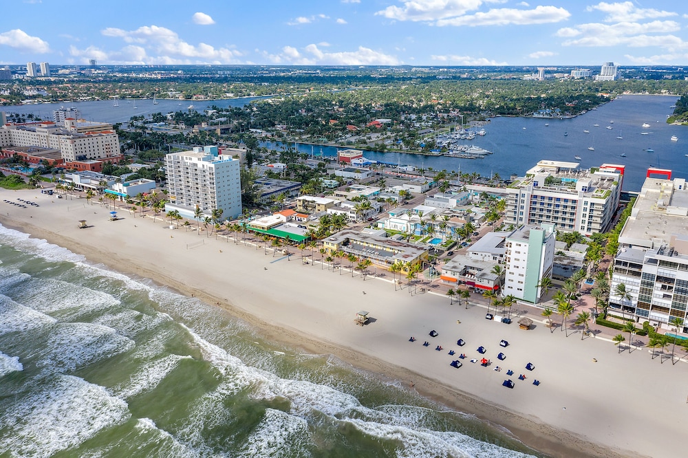 hollywood beachside boutique suites