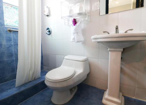 hollywood beach suites