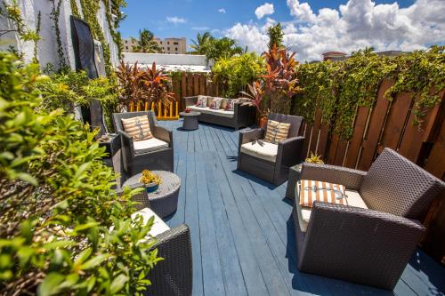 hollywood beach suites