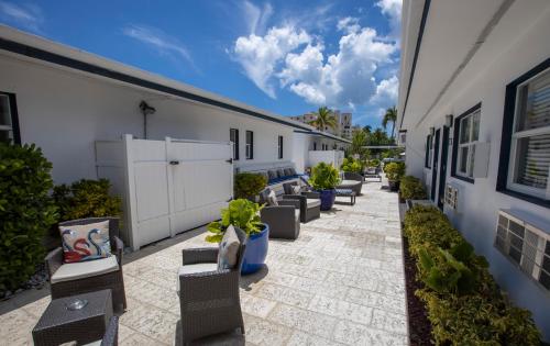 hollywood beach suites