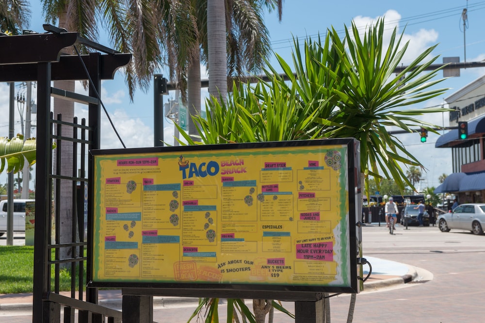 hollywood beach suites