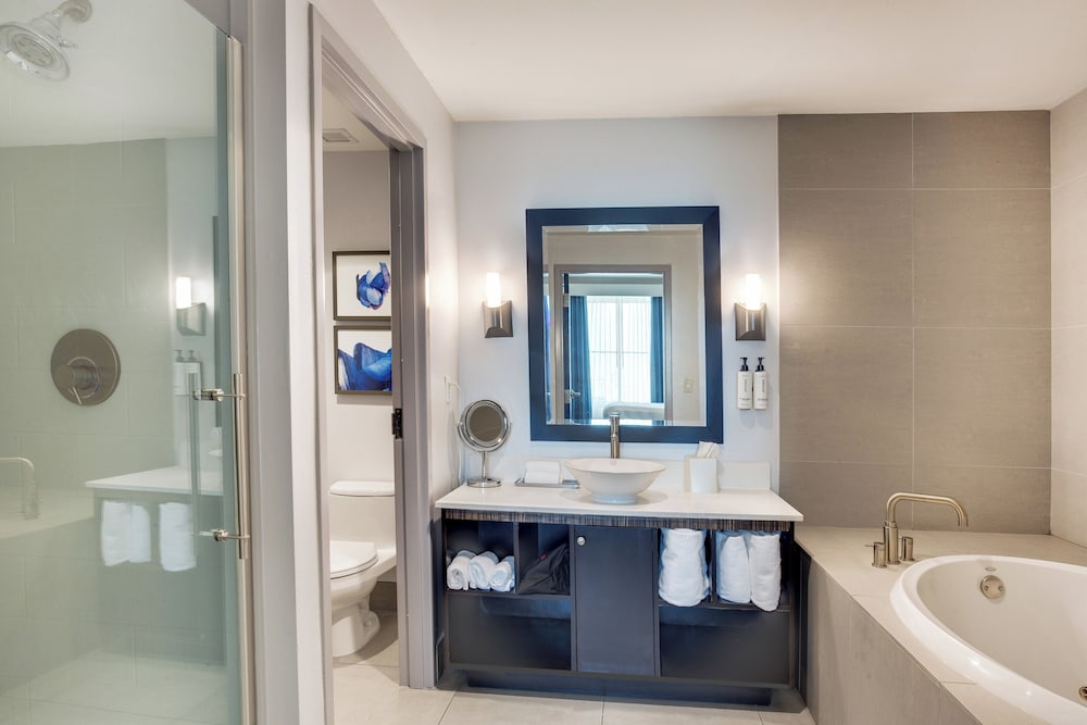 crowne plaza hotel fort lauderdale airport cruiseport by ihg
