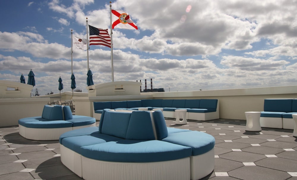 crowne plaza hotel fort lauderdale airport cruiseport by ihg