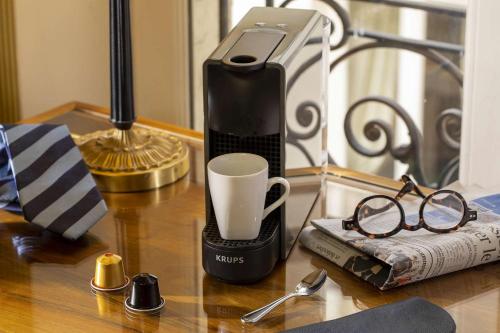 hotel chambiges elysees paris