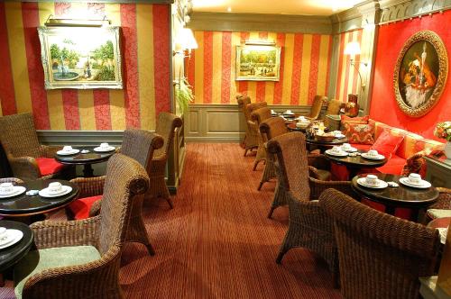 hotel chambiges elysees paris