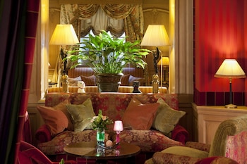 hotel chambiges elysees paris