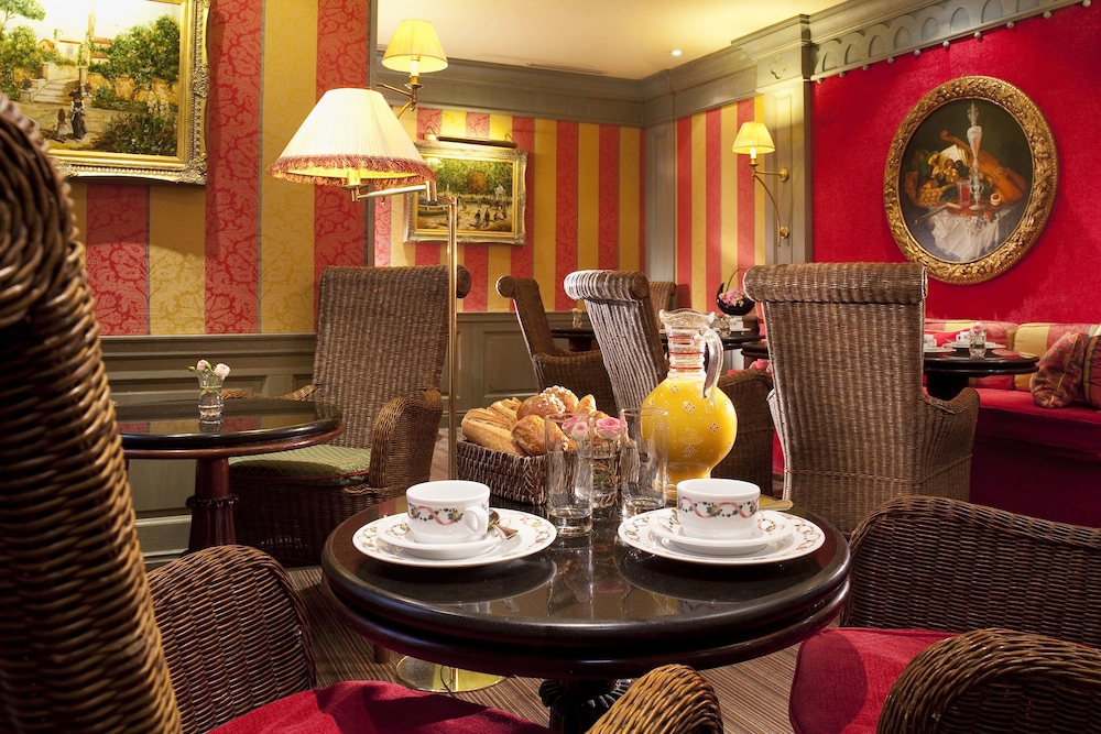 hotel chambiges elysees paris