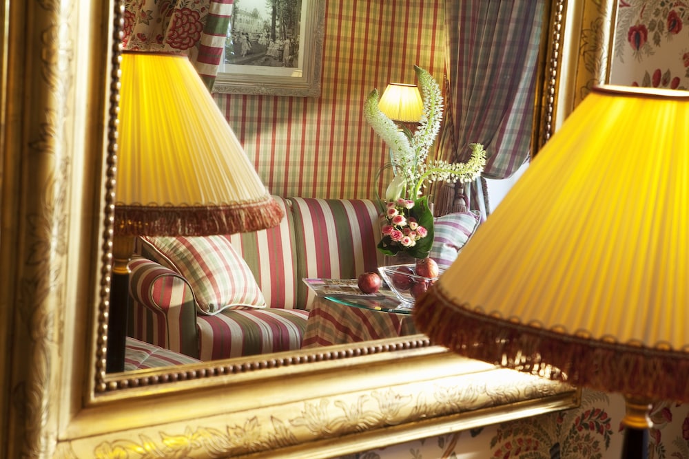 hotel chambiges elysees paris