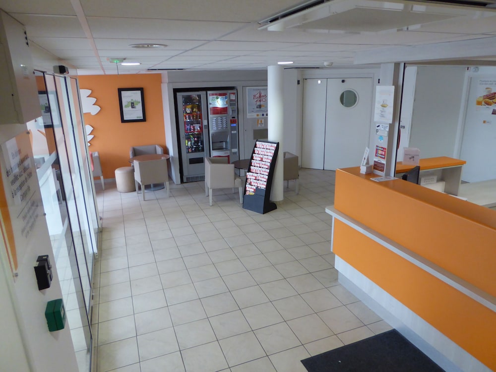 premiere classe hotel roissy aeroport cdg le mesnil amelot