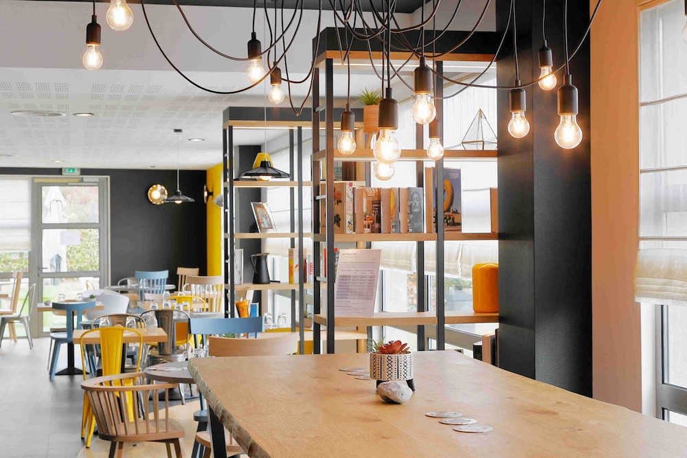 premiere classe hotel roissy aeroport cdg le mesnil amelot